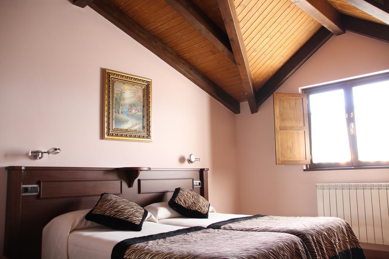 Monasterio De Ara-mada 3*
